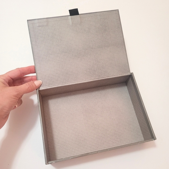 Storage Box Exacta-Flash Camera Box - Picture 2 of 3